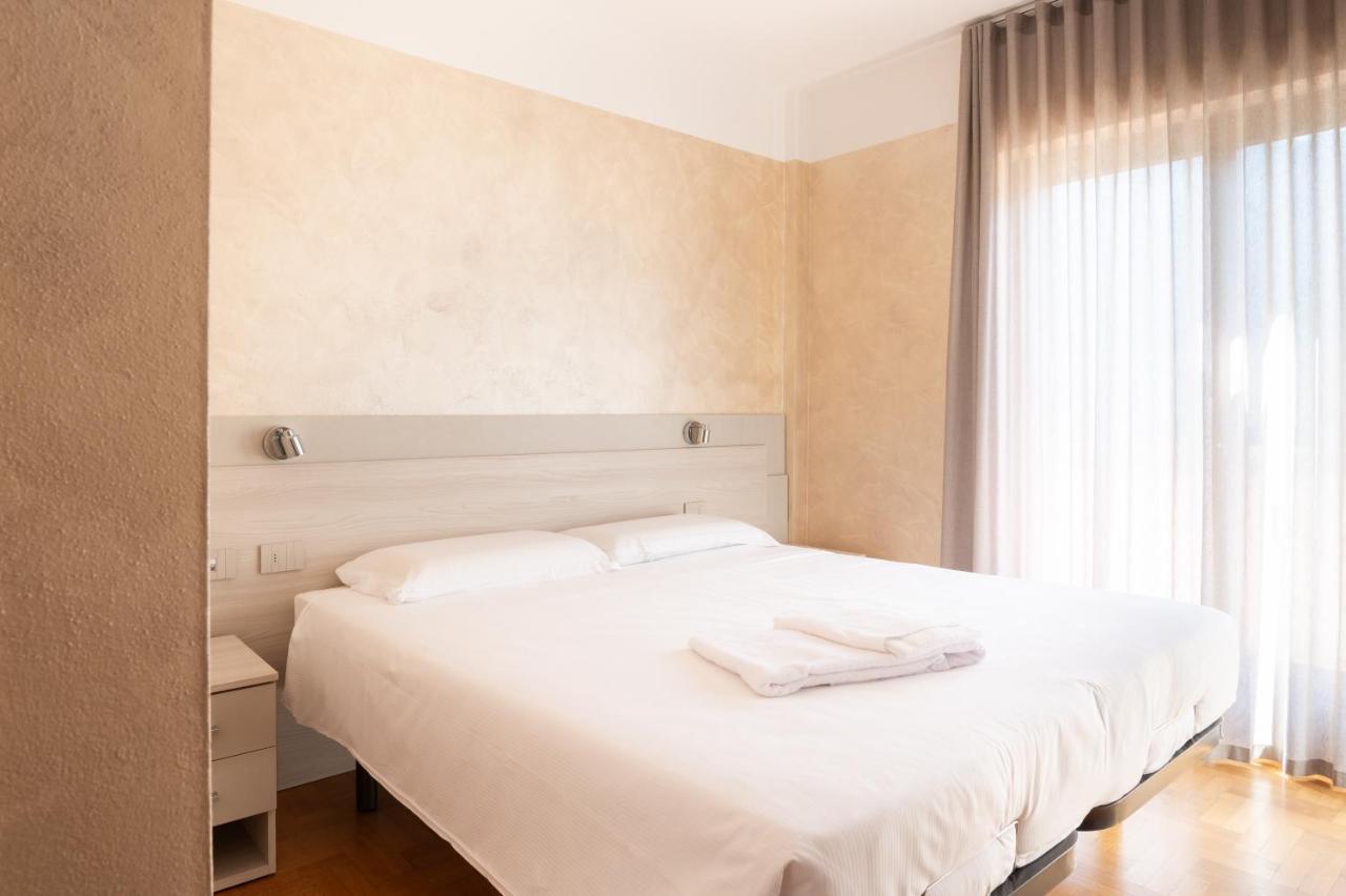 Hotel Vezza Alpine Lodge & Spa Vezza dʼOglio Zewnętrze zdjęcie