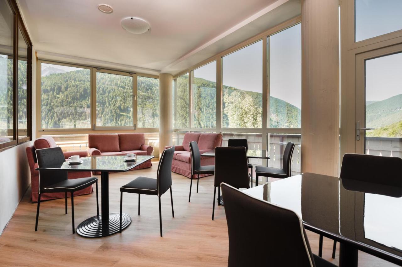 Hotel Vezza Alpine Lodge & Spa Vezza dʼOglio Zewnętrze zdjęcie