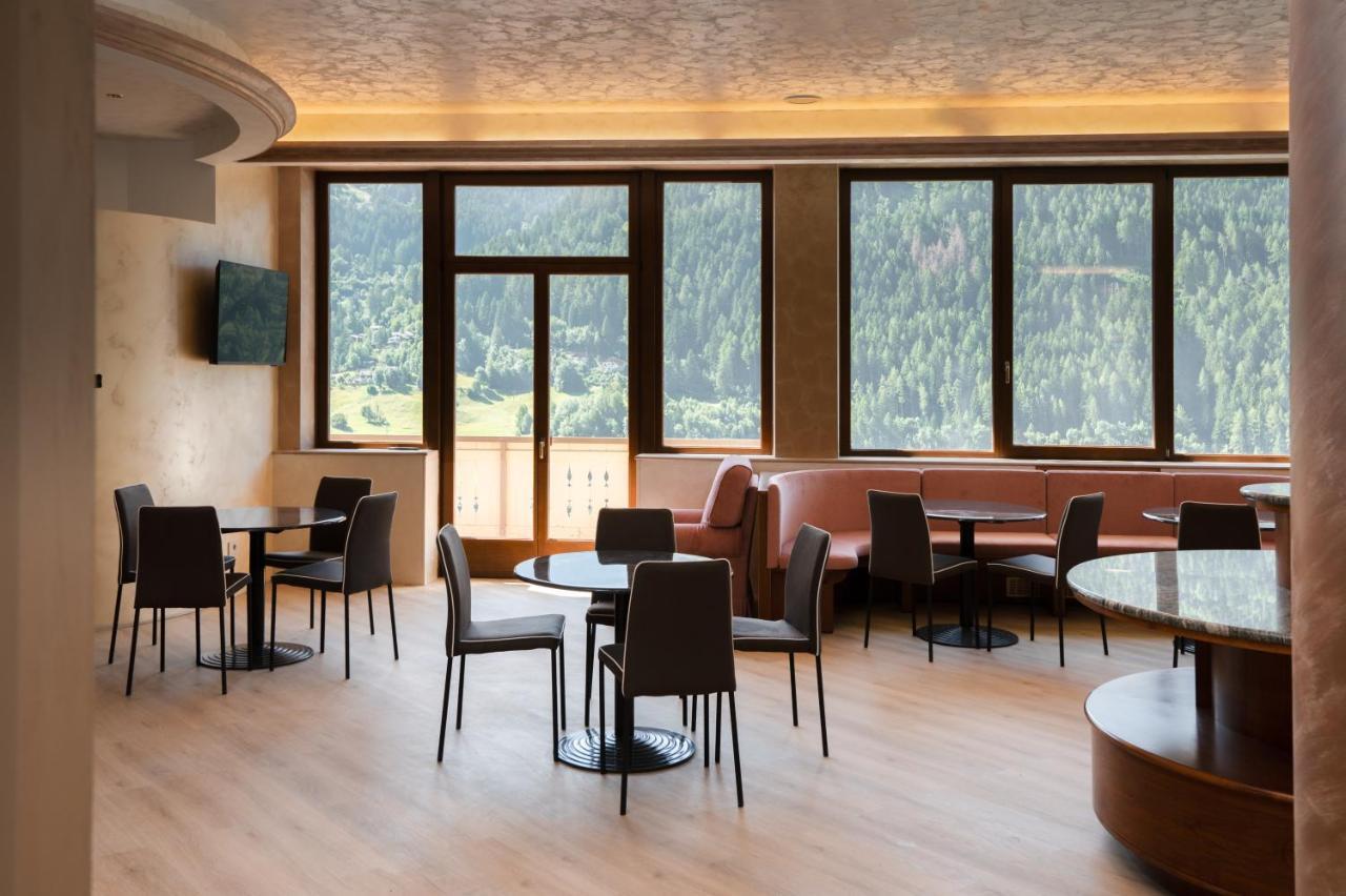 Hotel Vezza Alpine Lodge & Spa Vezza dʼOglio Zewnętrze zdjęcie